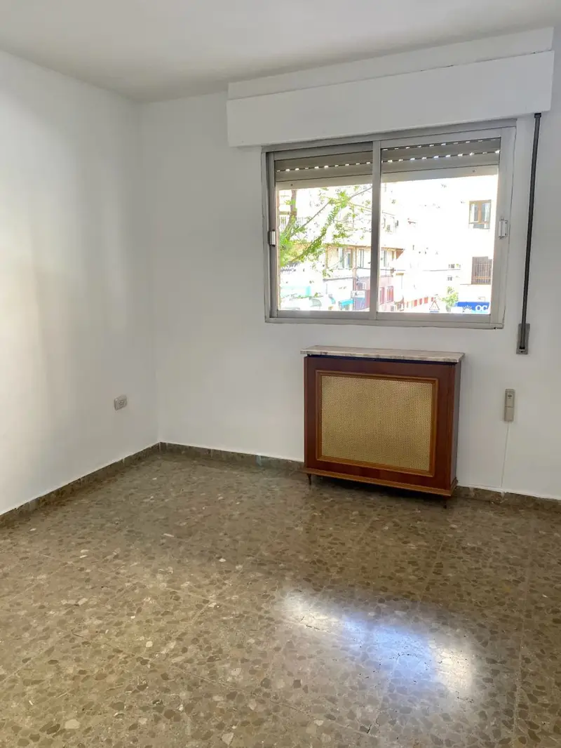 Venta Piso con calefacción en Avda Andalucía Jaén