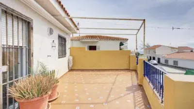 Casa en venta en Calle Costa Granada, 11