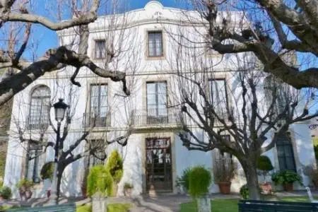 Mansion antigua en venta cerca de Barcelona