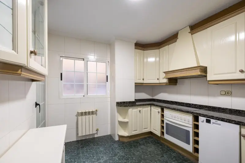 Venta Piso 4 Habitaciones Centro Granada