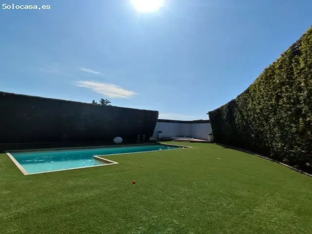 Chalet en Montemar Castelldefels con Gimnasio y Piscina