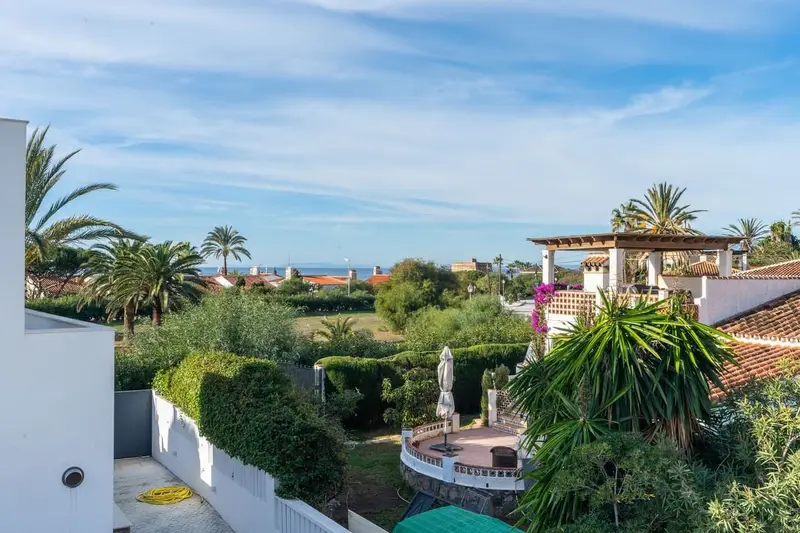 Chalet en Venta Marbesa Malaga 4 Dormitorios 3 Banos