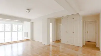 Piso en San Juan 4 habitaciones 2 baños garaje trastero