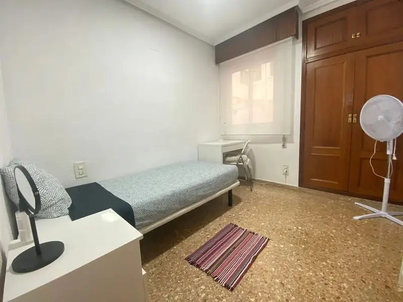 Apartamento en Alquiler Valencia 1 Dormitorio 1 Ba	ño