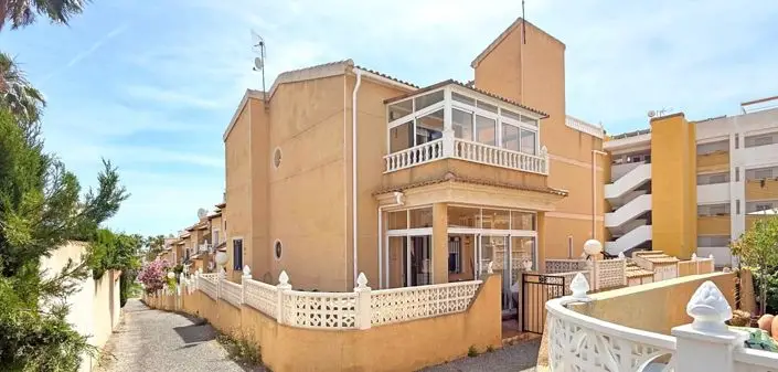 Villa en Venta Villamartin 3 Dormitorios 2 Baños Jacuzzi