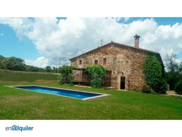 Alquiler Masia con Piscina 8 habitaciones Baix Empordà