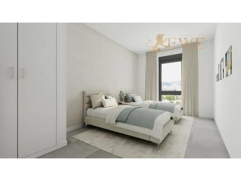 Apartamento con Vistas al Mar en Estepona - Cerca de la Playa