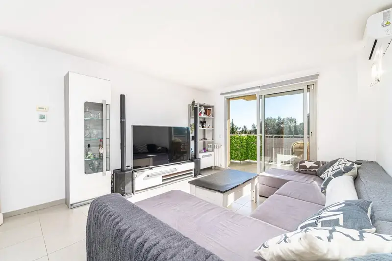 Piso en Venta Cala Millor 2 Dormitorios 2 Baños Parking Terraza