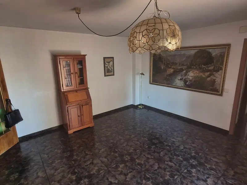 Piso en Venta en CalafeLL 3 Dormitorios Terraza Ascensor