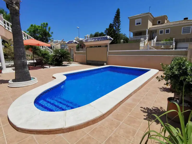 4 Cuarto Villa en venta
Los Altos, Alicante