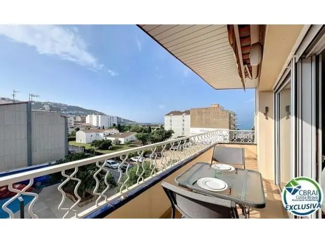 Apartamento con Vistas al Mar en Roses Centro