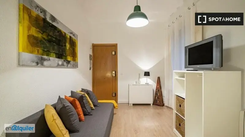 Apartamento 2 Dormitorios Alquiler Trafalgar Calle Monteleón