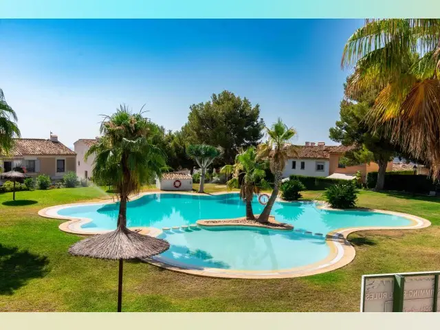 Adosado en Finestrat 2 Dormitorios Piscina Cerca La Marina