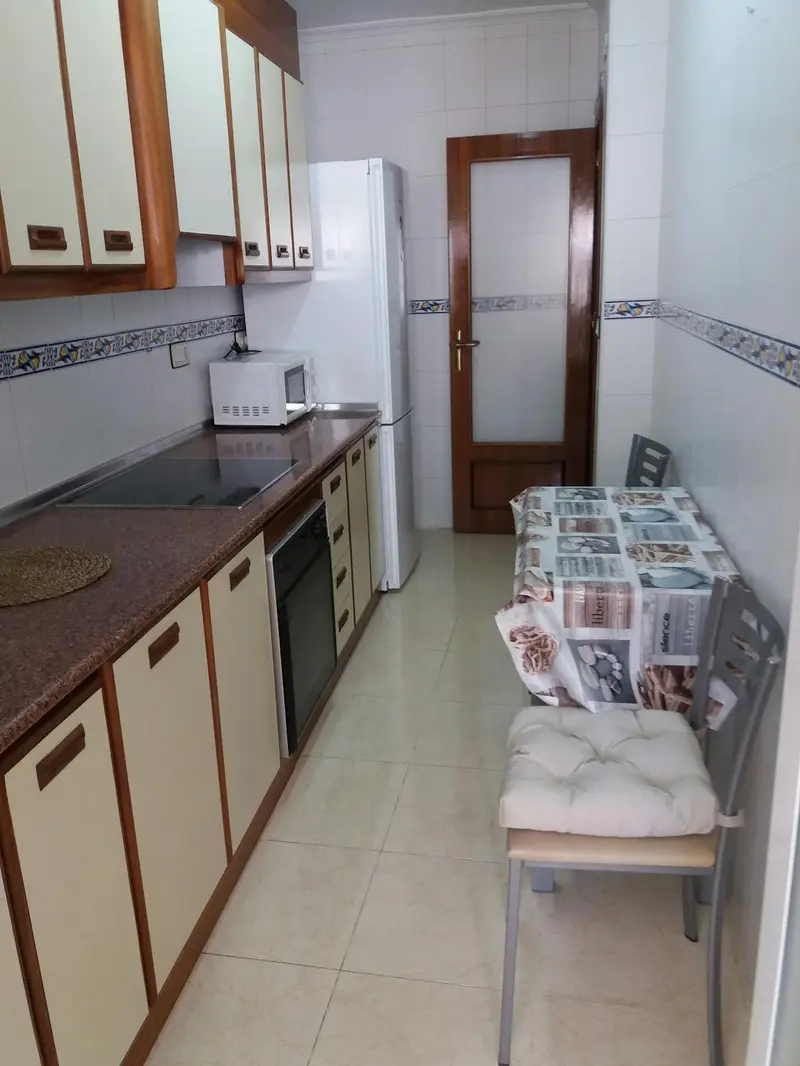 Habitacion amueblada Murcia estudiantes profesionales