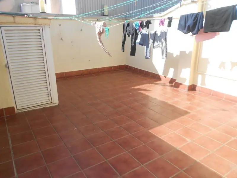 Casa en venta en Sabadell con 5 plantas y terraza