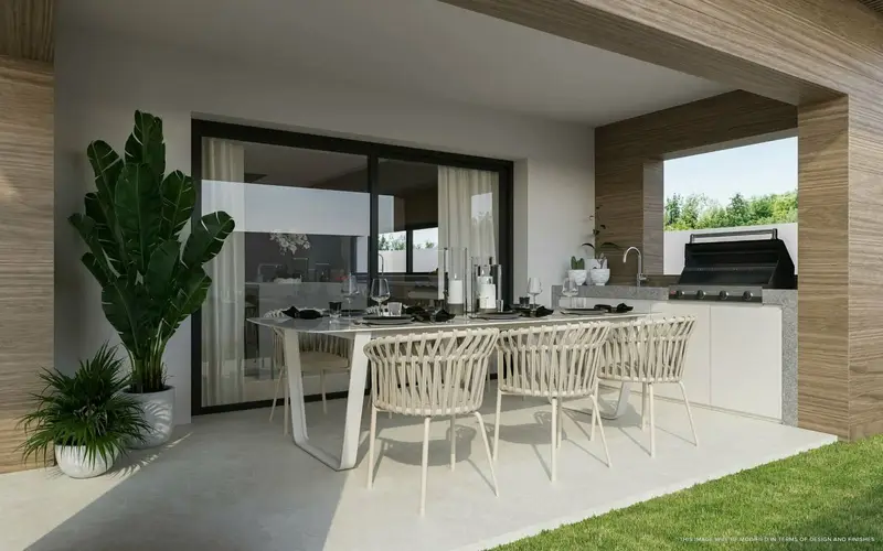 Villa de Lujo en Venta en La Cala de Mijas con Vistas al Mar y al Golf