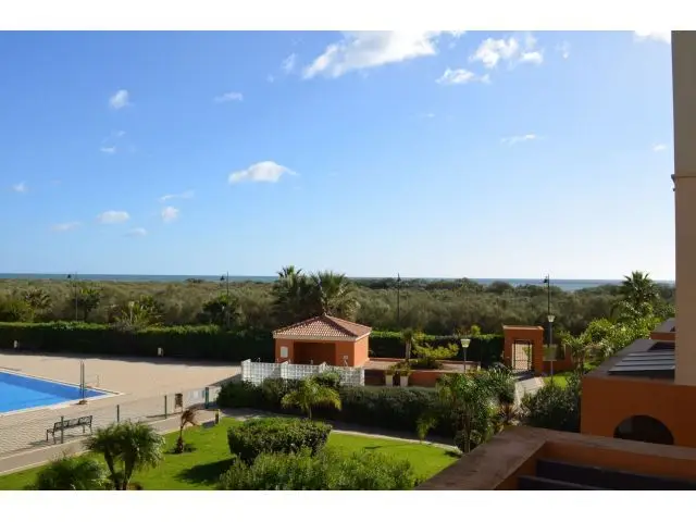 Apartamento en Punta del Moral con Piscina y Parking