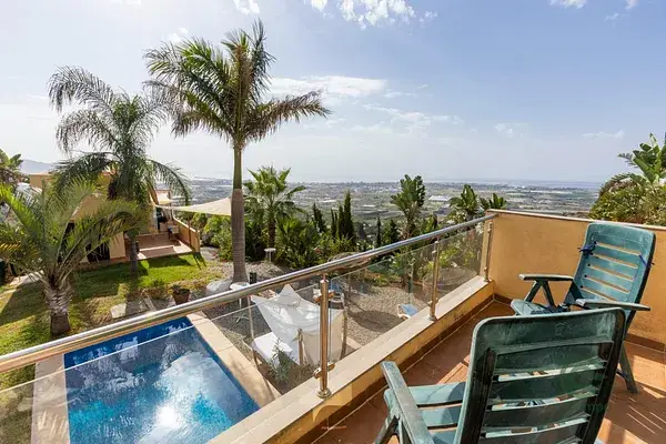 Finca Productiva con Vistas al Mar en Motril