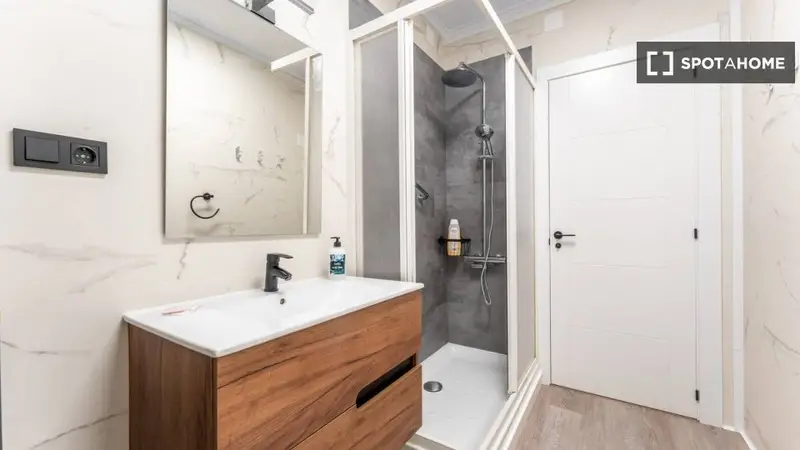 Apartamento 3 Dormitorios Santander Amueblado