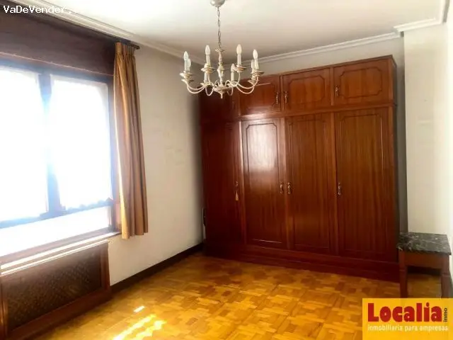 Piso en Venta Torrelavega 135m2 4 habitaciones 2 baños