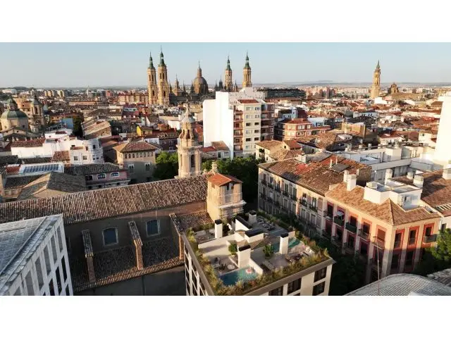 Aticos de Lujo en Zaragoza Centro con Piscina Privada