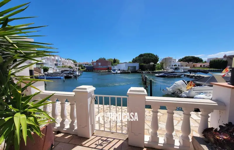 Chalet con Licencia Turistica en Empuriabrava