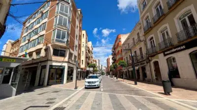 Piso en venta 131m2 5 habitaciones 2 baños céntrico Linares