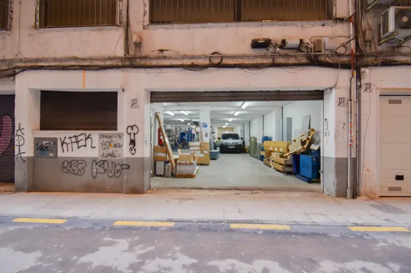 Venta Local Comercial 200m2 Centro Granada Almacén Garaje