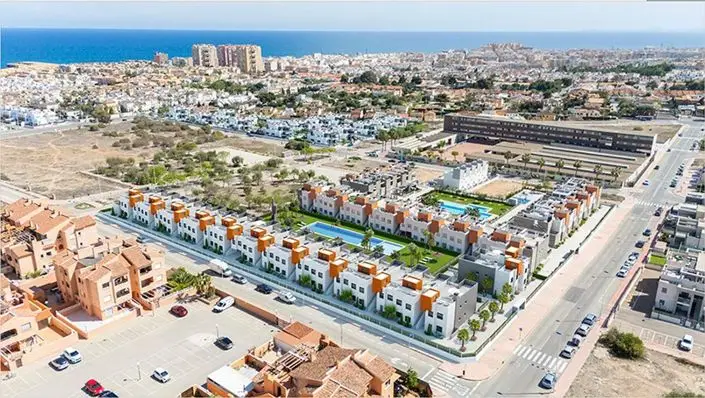 Bungalow 3 Dormitorios Torrevieja Cerca del Mar