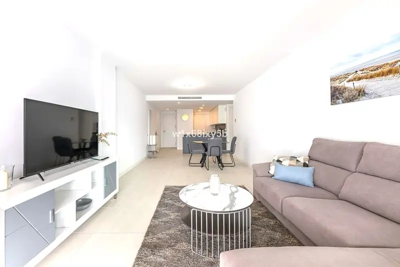 Apartamento 2 Dormitorios Selwo Espa	

 a