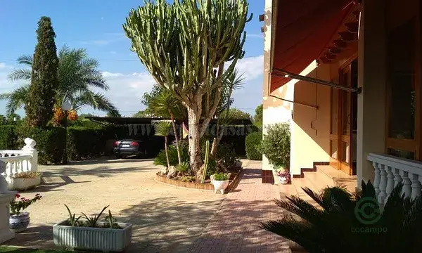 Chalet en Matola 4300m2 4 dormitorios 2 baños Piscina