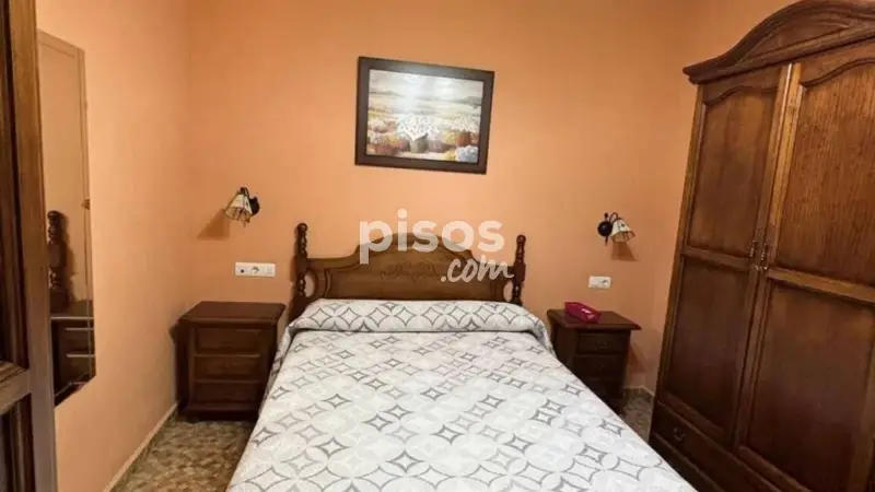 Apartamento en Alquiler en Cártama: Cerca de Tiendas y Transporte