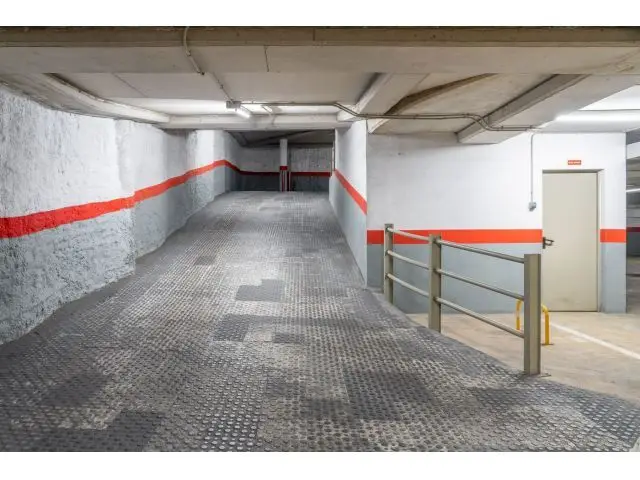 Parking Moto Hospitalet Llobregat Barcelona