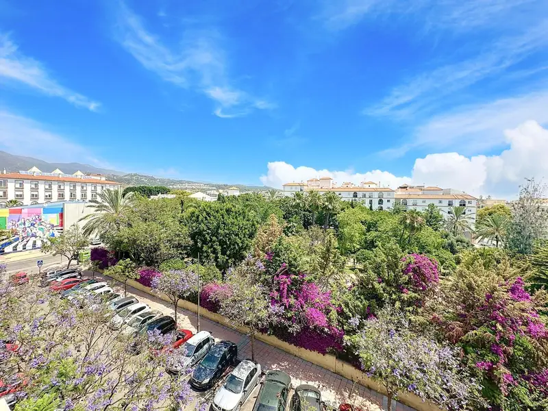Adosado de 5 Dormitorios en venta Estepona, España