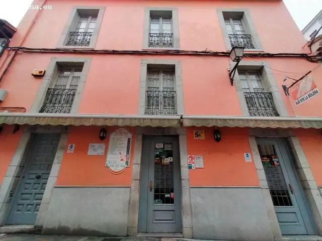 Edificio con Restaurante en Venta en Pravia Asturias