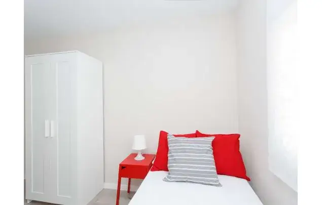 Alquiler Habitaci	ón 54m	² Madrid Cuatro Caminos