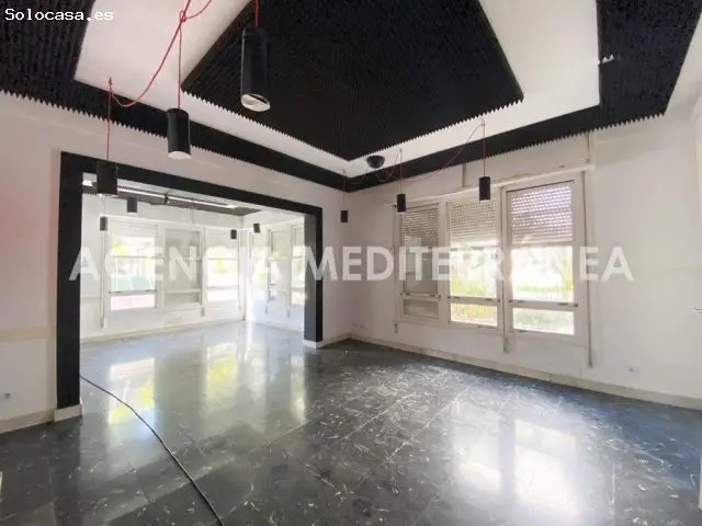 Local Comercial 3 Plantas Zona Centrica Reforma Negociable