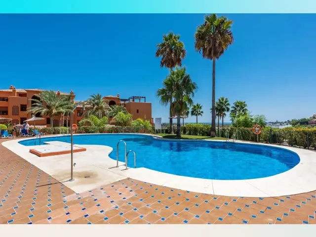 Atico de Lujo en Benhavis Costa del Sol 3 Dormitorios Vistas al Mar