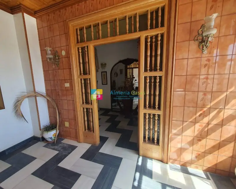 Local Comercial y Piso Amplio en Venta en Almanzora