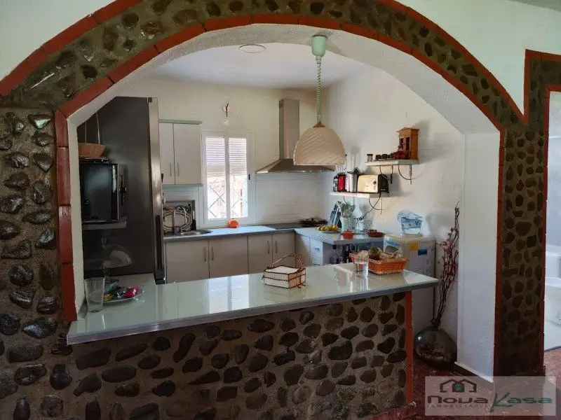 Chalet con Chimenea en Dehesilla de Calamon