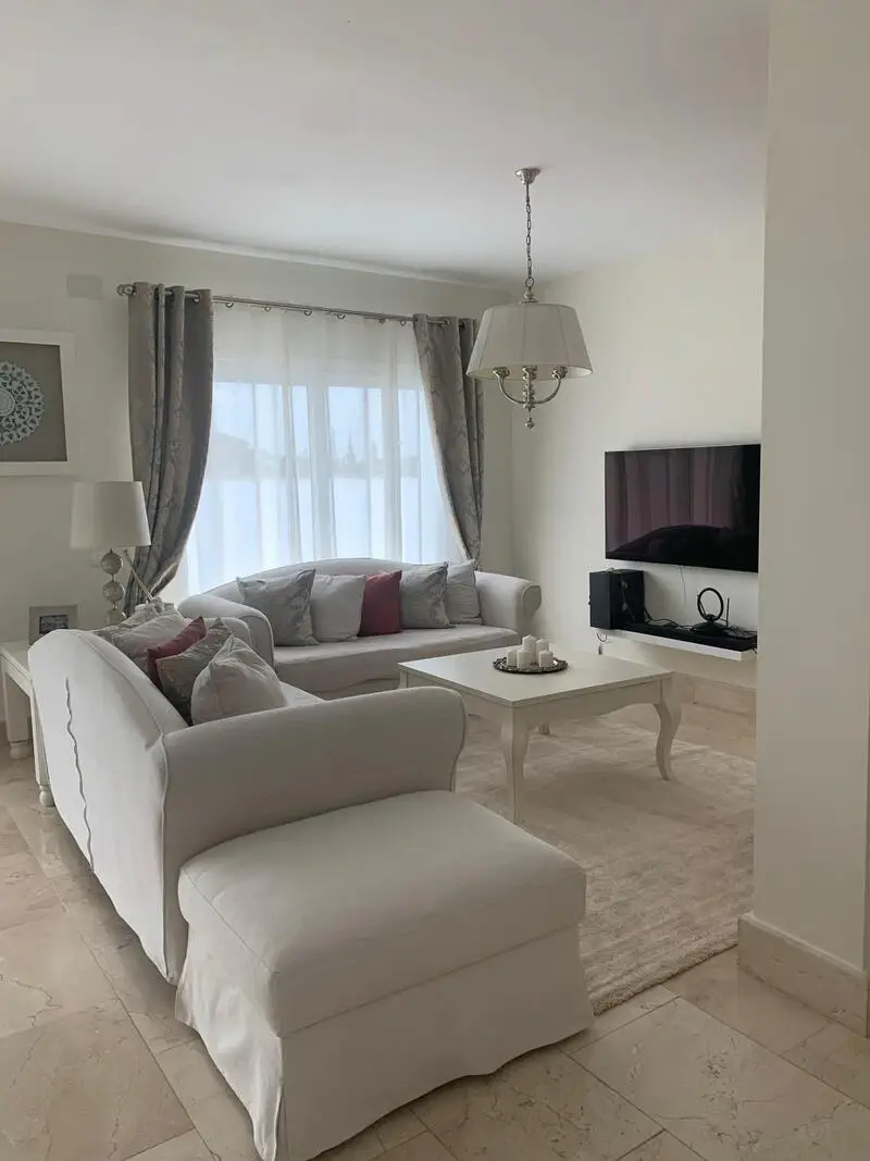 Villa de Lujo en Venta San Roque 5 Dormitorios Piscina Privada