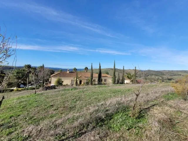 Casa de Campo de Lujo con 6 Dormitorios cerca de Sotogrande