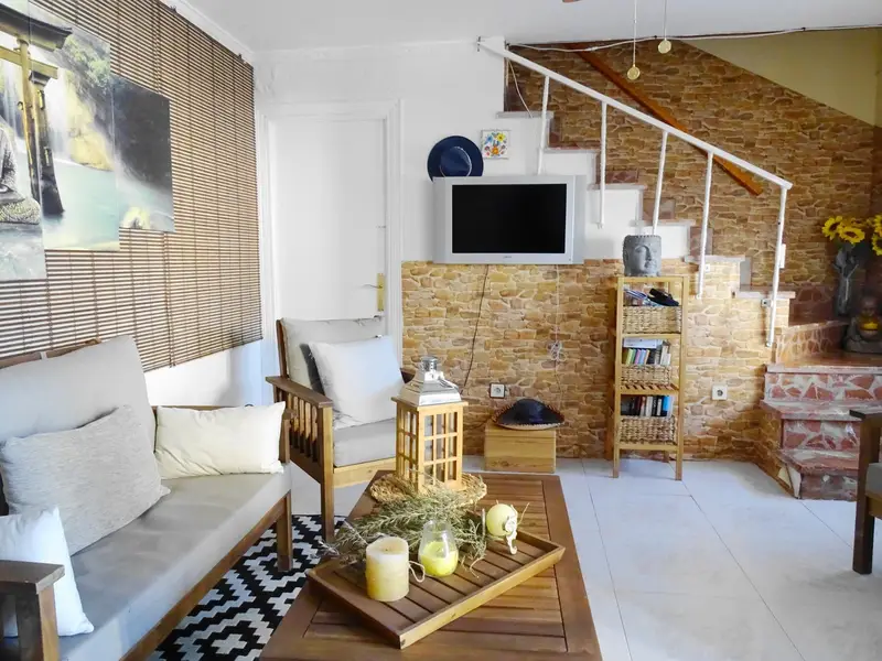 Casa en Venta en Piñar Granada con Terraza y Garaje