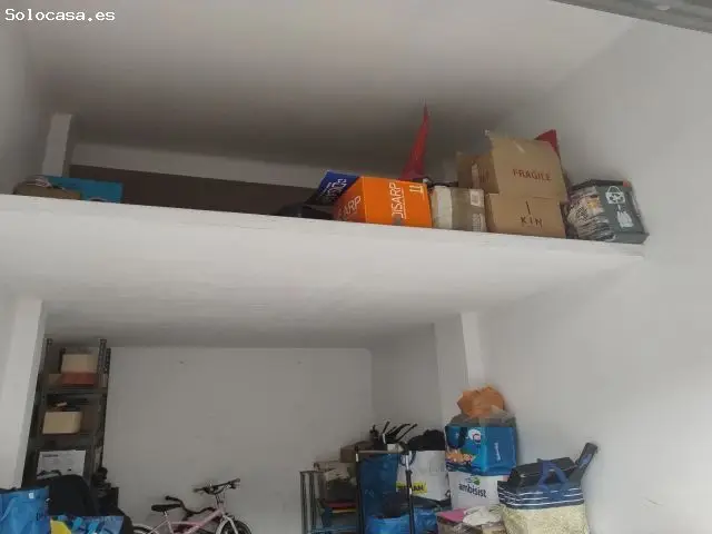 Garaje en Venta en Salto Girona con Altillo