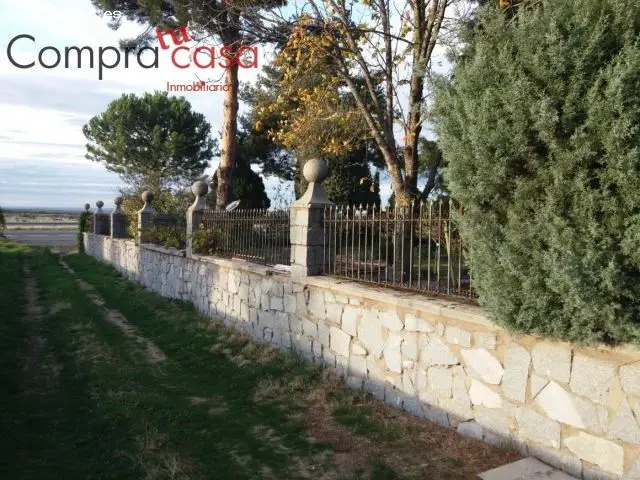 Finca Rústica con Casa Reformada en Sierra de Guadarrama