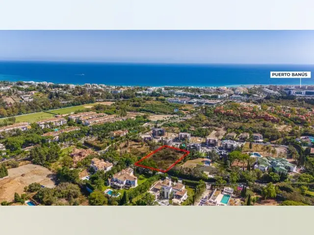 Terreno en Venta Nueva Andalucia: Vistas al Mar, Proyecto Aprobado
