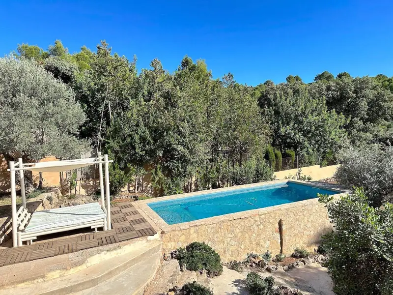 Chalet en Bunyola con Piscina y Casa de Invitados