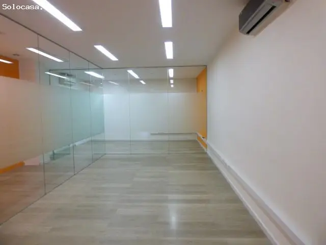 Local Comercial en Alquiler Manresa Zona Universidad