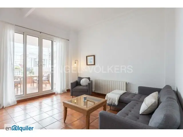 Alquiler Ático con Terraza en Eixample Valencia