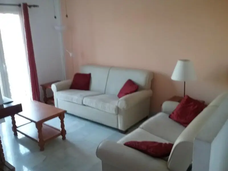 Casa Adosada en Nerja 3 Dormitorios Piscina Cerca de la Playa